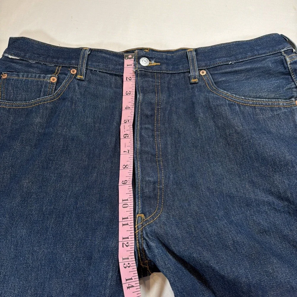 Levi's 501 Button Fly Original Fit Denim Jeans Straight Leg Men's SZ 40x32